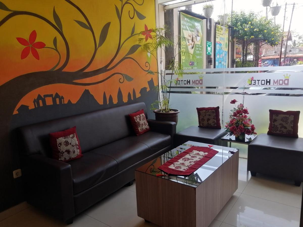 Dom Hotel Jogja Ngaglik Экстерьер фото