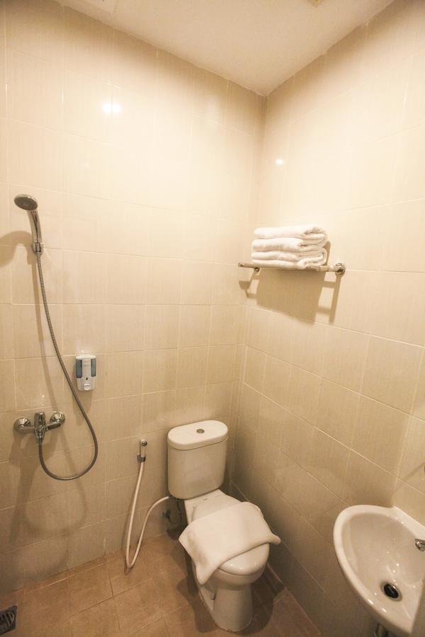 Dom Hotel Jogja Ngaglik Экстерьер фото